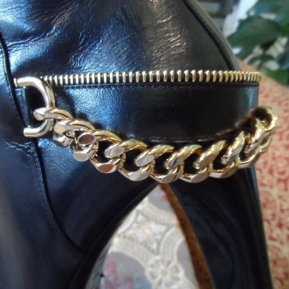 Lanvin Black Lamb Leather Ankle Boots w/Zipper-Chain Ankle Detail Size 40 - Picture 12 of 16